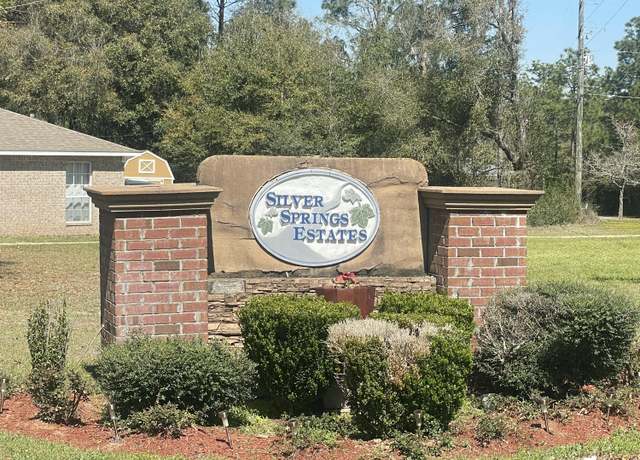 Property at 2604 Butterfly Aly, Crestview, FL 32536