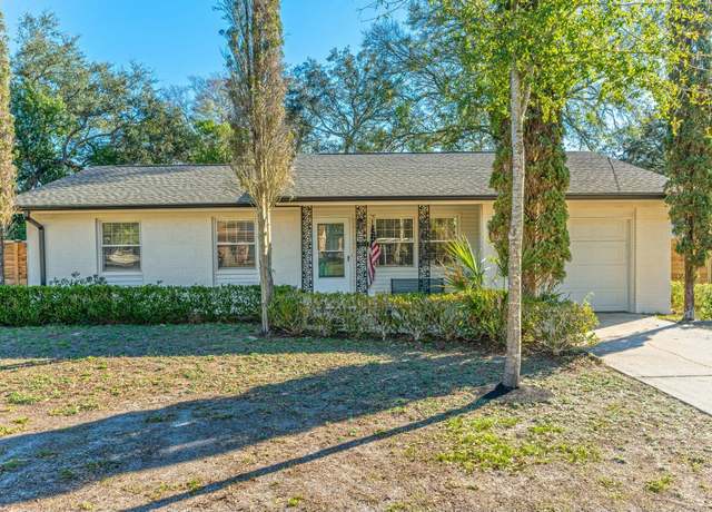 Property at 310 22Nd St, Niceville, FL 32578, 3 beds, 2 baths