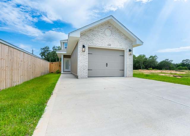 Property at 110 2nd Ave, Shalimar, FL 32579, 4 beds, 3.5 baths