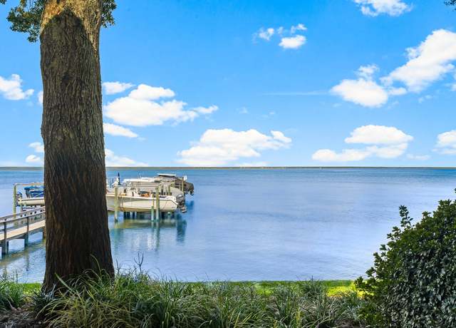 Property at 420 Oak Harbour Ln Unit 105, Destin, FL 32541, 2 beds, 2 baths