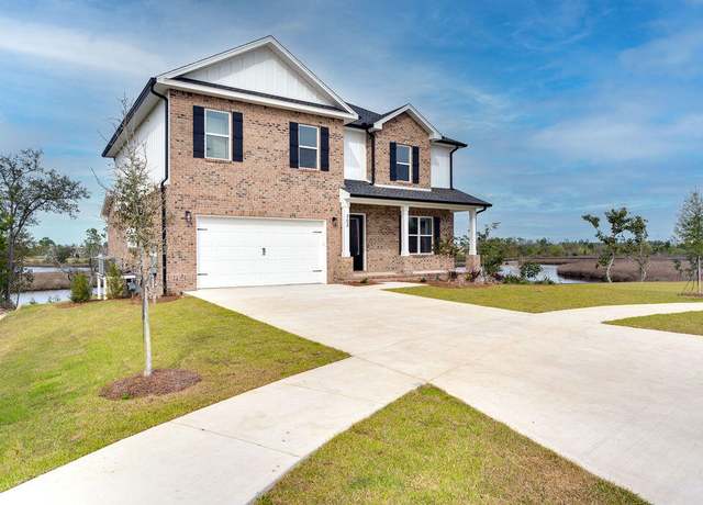Property at 303 Meadowview Ter, Lynn Haven, FL 32444, 4 beds, 3 baths