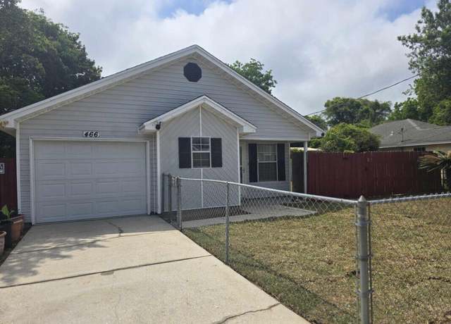 Property at 466 Sara Ave, Mary Esther, FL 32569, 3 beds, 2 baths