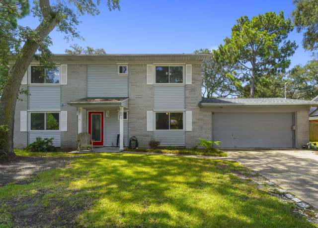 Property at 732 Revere Ave, Fort Walton Beach, FL 32547, 3 beds, 2.5 baths