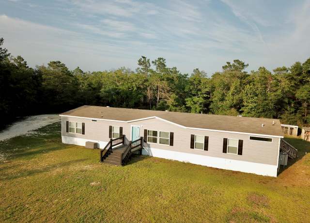 Property at 61 Kings Ct, FL 32433, 4 beds, 3 baths