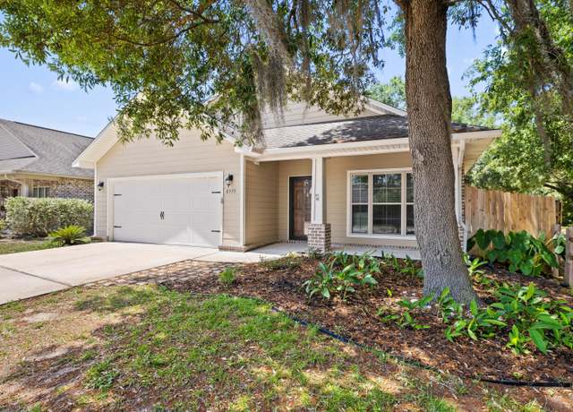 Property at 8393 New Orleans Ct, Navarre, FL 32566, 4 beds, 2 baths