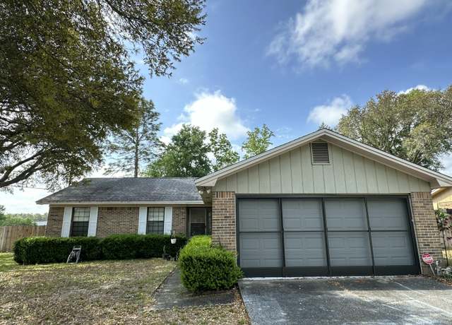 Property at 101 Campbell Ave, Crestview, FL 32536, 3 beds, 2 baths