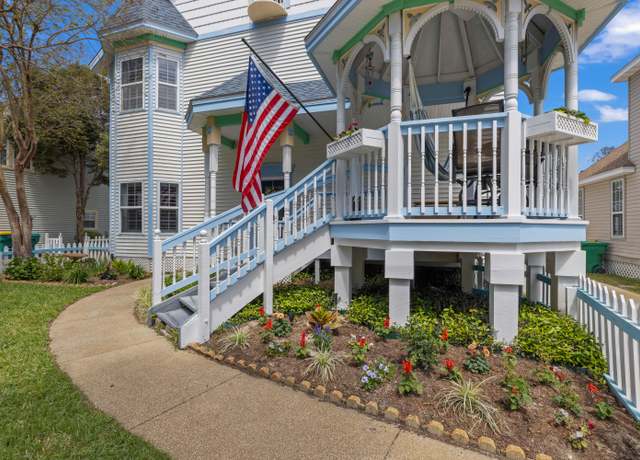 Property at 4589 Woodwind Dr, Destin, FL 32541, 4 beds, 2.5 baths