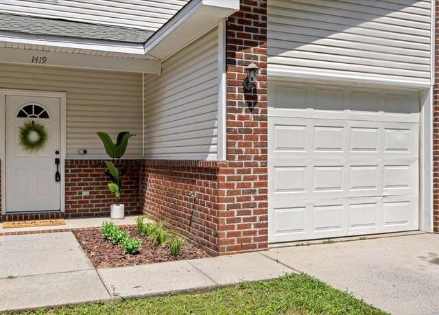 Property at 1419 Beaver Run Rd #10, Niceville, FL 32578, 3 beds, 2.5 baths