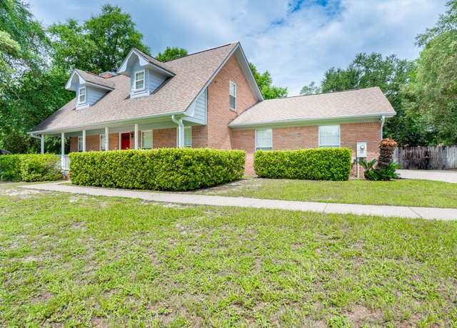 Property at 2786 Willow Bend Ct, Crestview, FL 32539, 3 beds, 2.5 baths