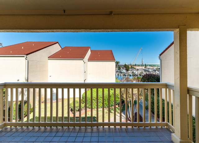Property at 228 Amberjack Dr Unit 6, Fort Walton Beach, FL 32548, 2 beds, 3 baths