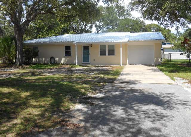 Property at 48 Berwick Cir, Shalimar, FL 32579, 3 beds, 2 baths