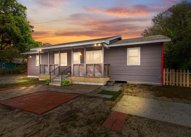 Property at 8164 Third St, Navarre, FL 32566, 3 beds, 2 baths