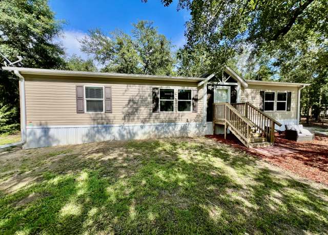 Property at 2852 Feral Ln, Caryville, FL 32427, 3 beds, 2 baths