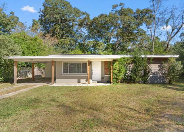 Property at 9119 Amherst Dr, Pensacola, FL 32534, 3 beds, 2 baths