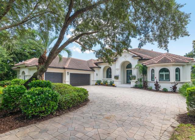 Property at 465 Captains Cir, Destin, FL 32541, 4 beds, 3 baths