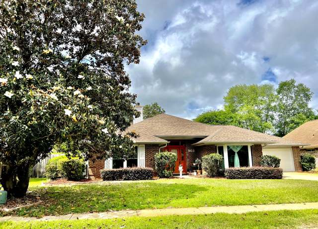 Property at 903 Aloma Faye Ln, Fort Walton Beach, FL 32547, 3 beds, 2.5 baths