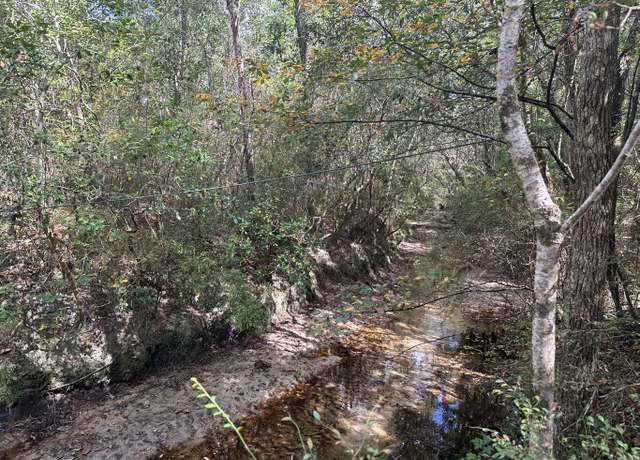 Property at 40 AC Lacey Ln, Crestview, FL 32536