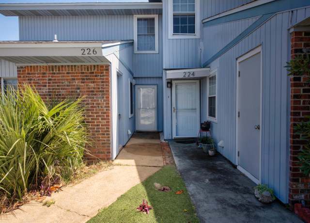 Property at 226 Indian Oaks Dr #226, Destin, FL 32541, 2 beds, 1.5 baths