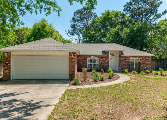Property at 392 Riverchase Blvd, Crestview, FL 32536, 3 beds, 2 baths