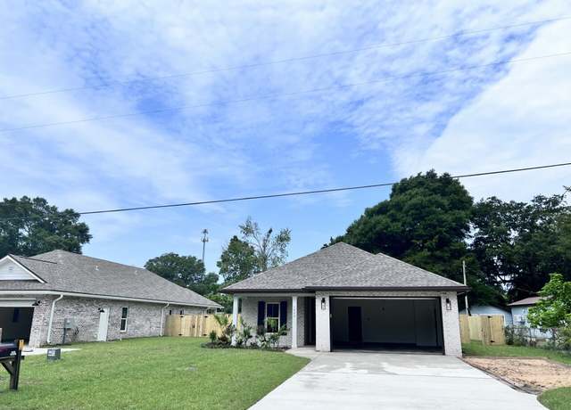 Property at 1442 Cat Mar Rd, Niceville, FL 32578, 4 beds, 2.5 baths