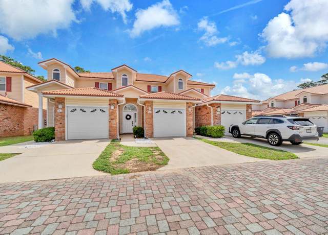 Property at 526 Valparaiso Pkwy Unit B, Valparaiso, FL 32580, 2 beds, 2.5 baths