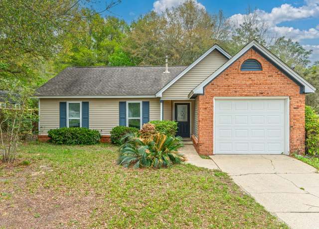 Property at 2846 Old Mill Way, Crestview, FL 32539, 3 beds, 2 baths