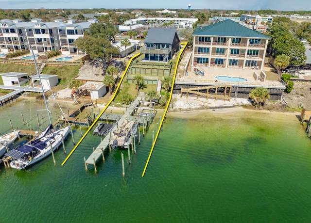 Property at 722 Harbor Blvd, Destin, FL 32541, 4 beds, 4 baths