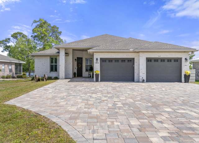 Property at 862 Bay Grove Rd, Freeport, FL 32439, 4 beds, 2.5 baths