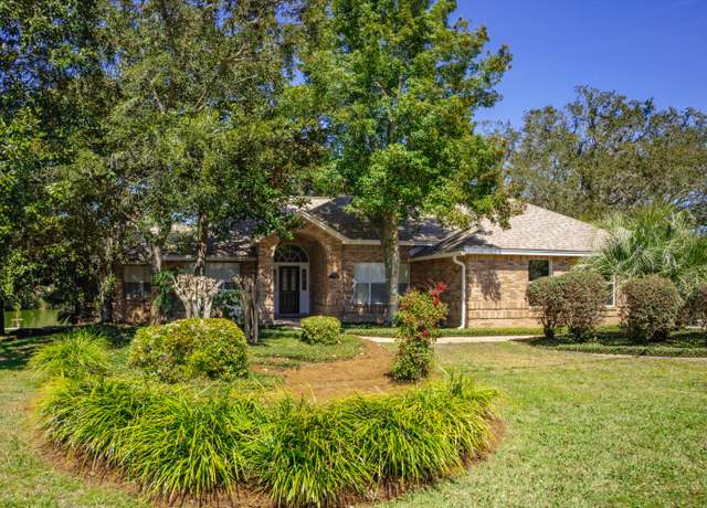 Property at 805 Kell Aire Dr, Destin, FL 32541, 4 beds, 2 baths