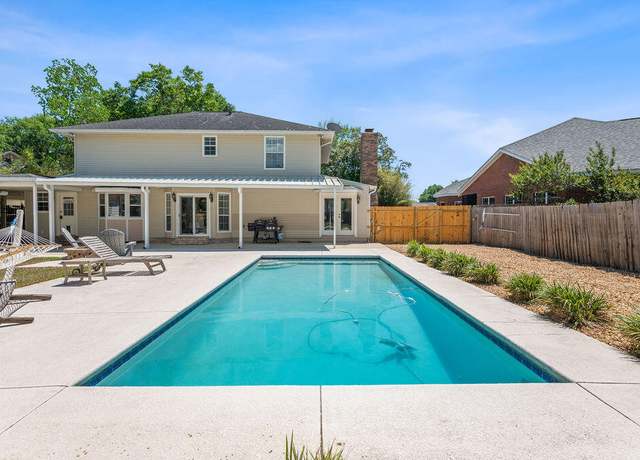 Property at 1456 The Crossings, Niceville, FL 32578, 4 beds, 3.5 baths
