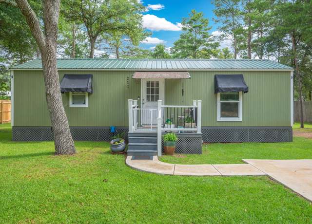 Property at 211 Passion Flower St, FL 32433, 2 beds, 1 bath