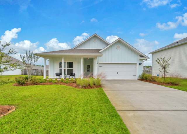 Property at 131 W Oak Trees Ln, Freeport, FL 32439, 4 beds, 2 baths