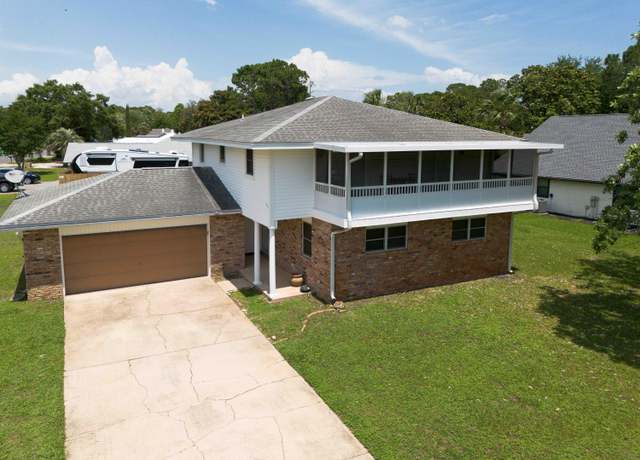 Property at 323 Olde Post Rd, Niceville, FL 32578, 4 beds, 3.5 baths