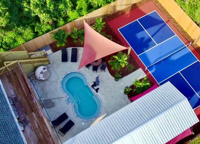 Property at 2832 Susan Ave, Panama City Beach, FL 32408, 6 beds, 4.5 baths
