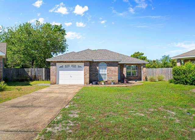 Property at 150 Lola Cir, Destin, FL 32541, 2 beds, 2 baths