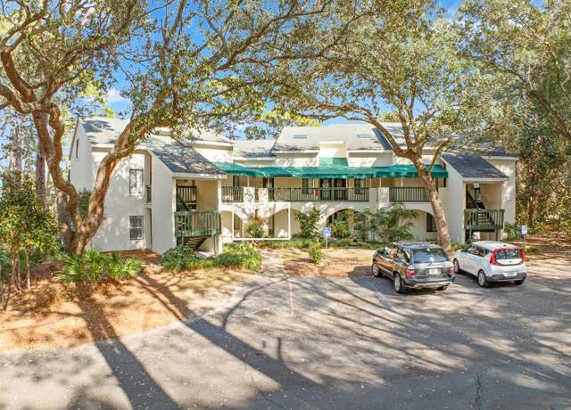 Property at 303 Southlake Ct #303, Niceville, FL 32578, 2 beds, 2 baths