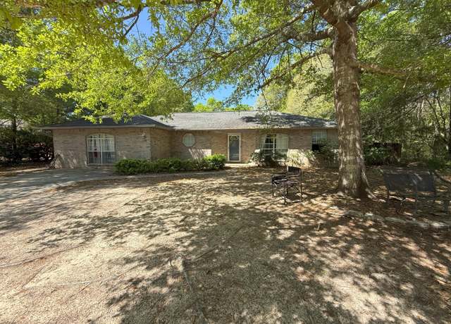 Property at 7748 Rustling Pines Dr, Milton, FL 32583, 3 beds, 2 baths