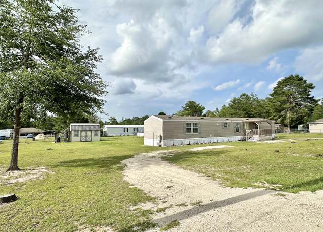 Property at 123 Marigold Ave, FL 32433, 3 beds, 2 baths