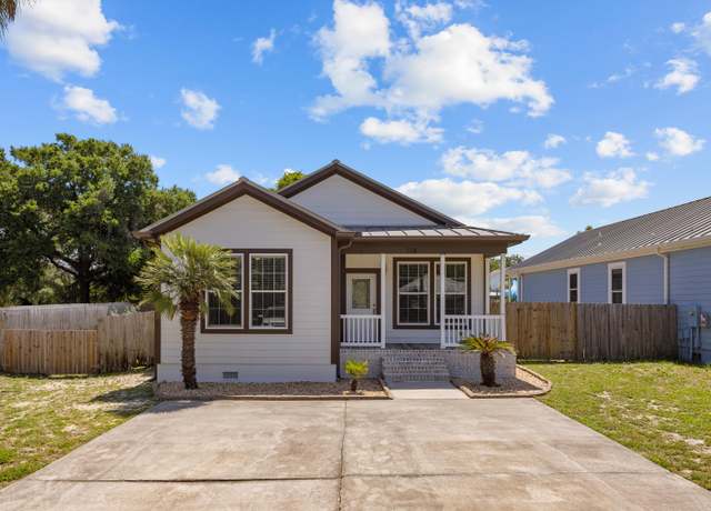 Property at 518 Second Ave, Destin, FL 32541, 3 beds, 2 baths