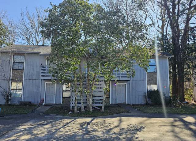 Property at 510 Landview Dr Unit ABCD, Fort Walton Beach, FL 32547, 8 beds, 4 baths