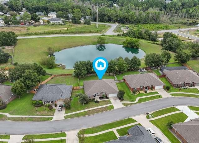 Property at 4670 Chanteuse Pkwy, Crestview, FL 32539, 4 beds, 2.5 baths