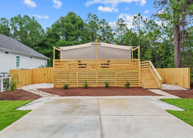 Property at 107 N 6Th St, Santa Rosa Beach, FL 32459, 3 beds, 2 baths