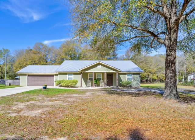 Property at 5346 Fox Hound Ln, Baker, FL 32531, 3 beds, 2 baths