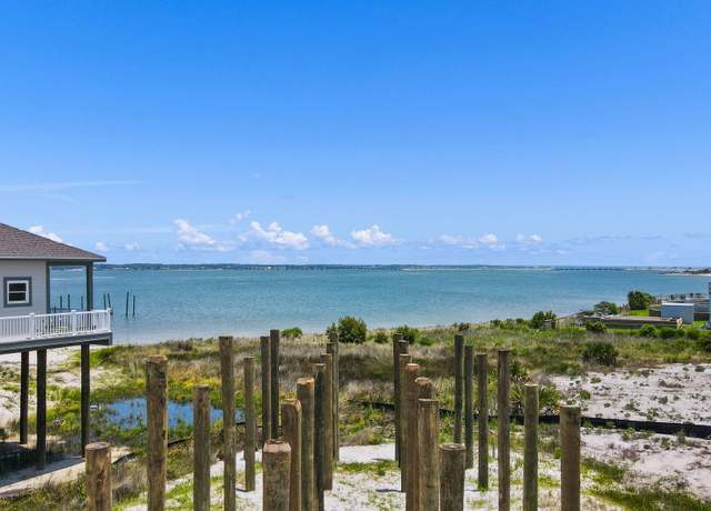 Property at 1474 Arkansas St, Navarre, FL 32566