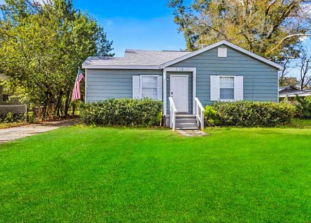 Property at 115 Milton Rd, Pensacola, FL 32507, 2 beds, 1 bath