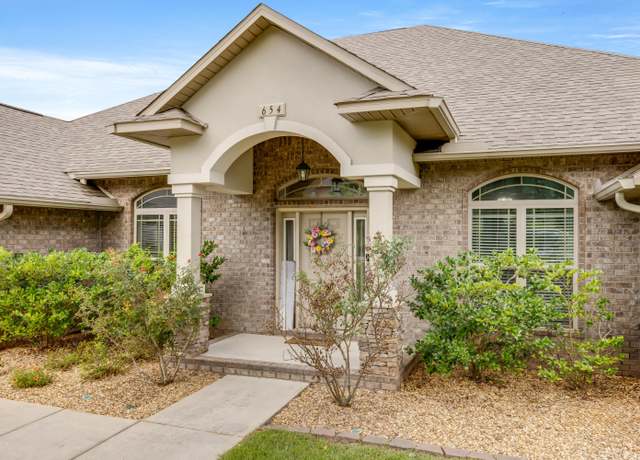 Property at 654 Red Fern Rd, Crestview, FL 32536, 4 beds, 3 baths