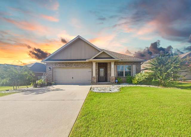 Property at 653 Teal St, Crestview, FL 32539, 3 beds, 2 baths