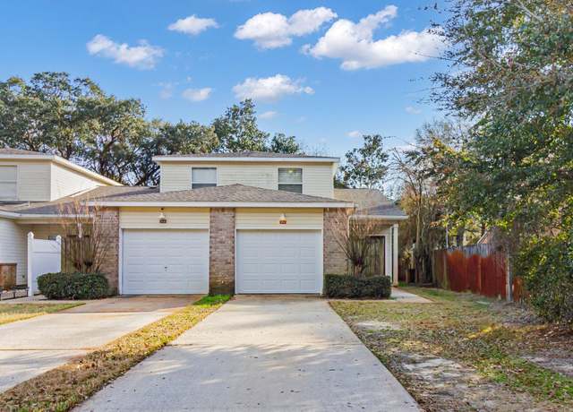Property at 518 NW Parkview Rd Unit A, Fort Walton Beach, FL 32547, 3 beds, 2 baths