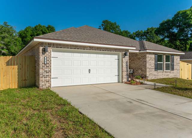 Property at 691 E Bowers Ave, Crestview, FL 32539, 3 beds, 2 baths