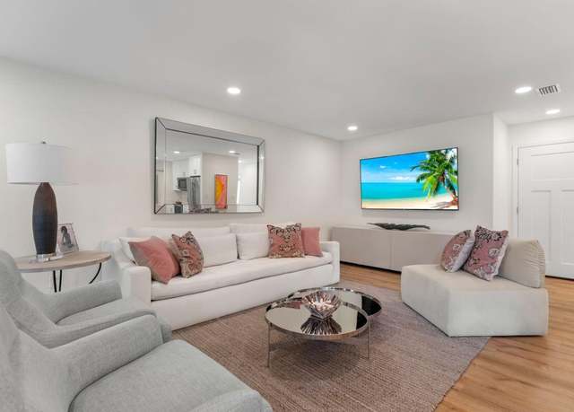 Property at 532 Augusta Pl #11404, Miramar Beach, FL 32550, 2 beds, 2 baths